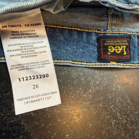 Lee SIZE 26 High Rise Flare Jeans With Retro Styling Medium Wash - Picture 7 of 7